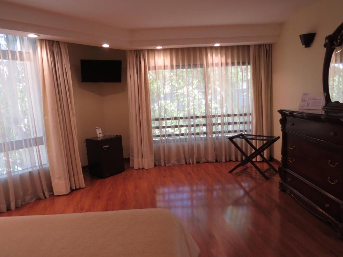 Hotel Diego De Velazquez Santiago Eksteriør bilde