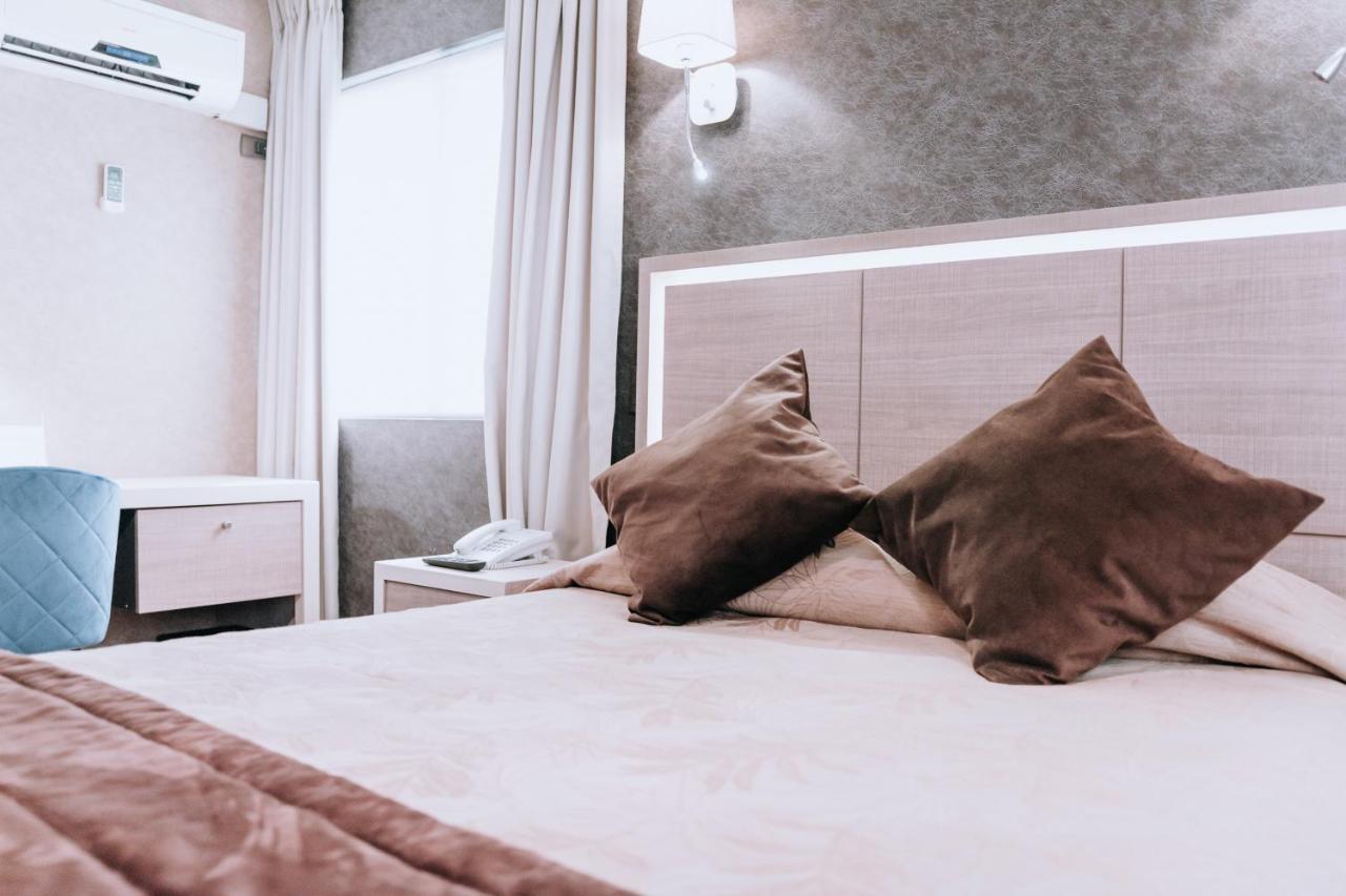Hotel Diego De Velazquez Santiago Eksteriør bilde