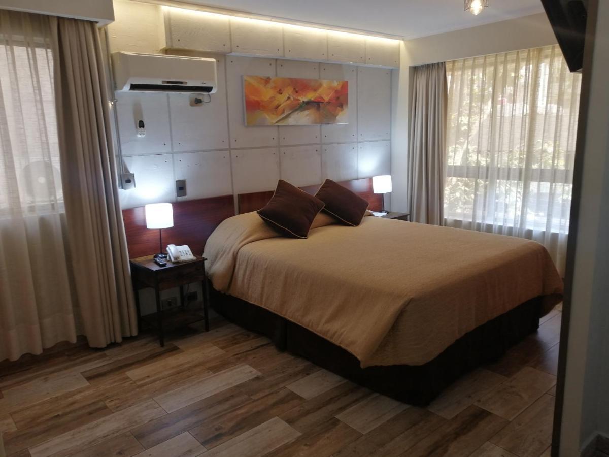 Hotel Diego De Velazquez Santiago Eksteriør bilde