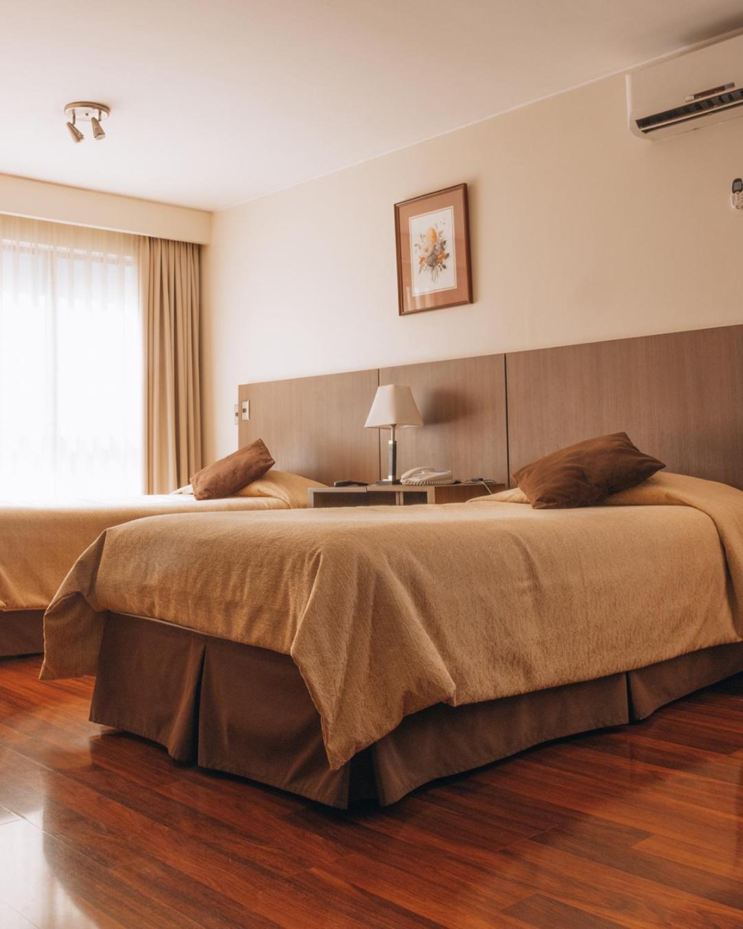 Hotel Diego De Velazquez Santiago Eksteriør bilde