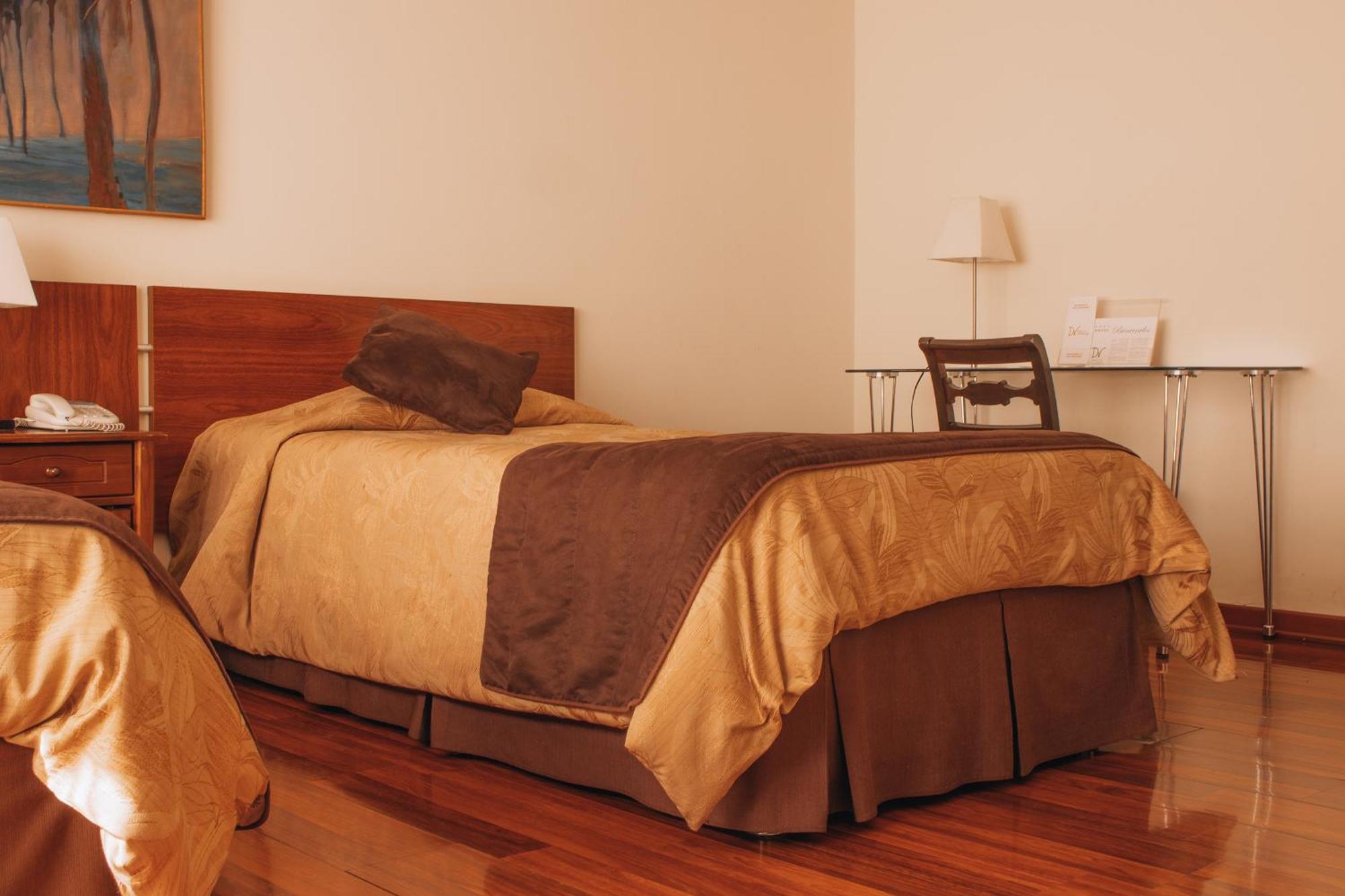 Hotel Diego De Velazquez Santiago Eksteriør bilde