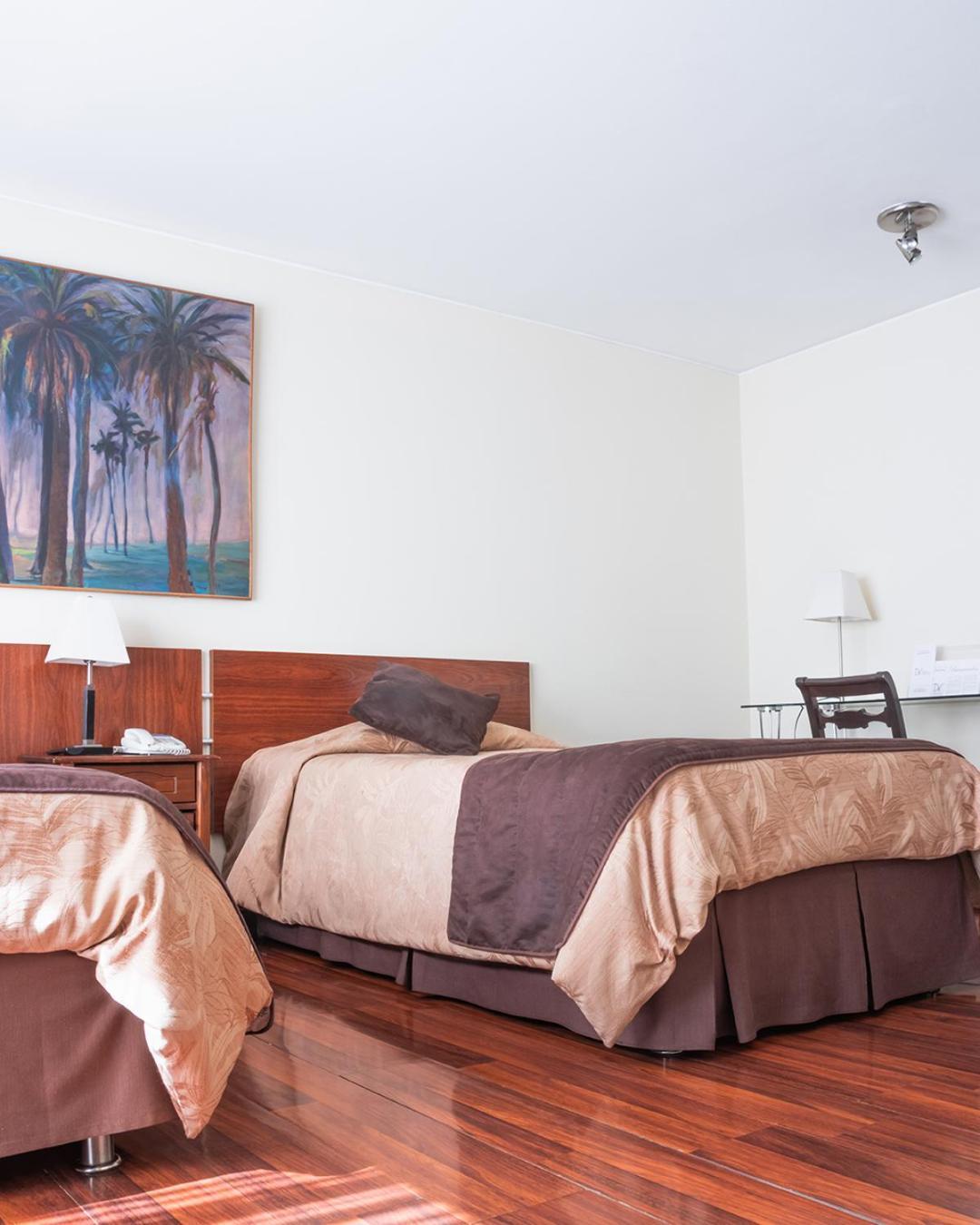 Hotel Diego De Velazquez Santiago Eksteriør bilde
