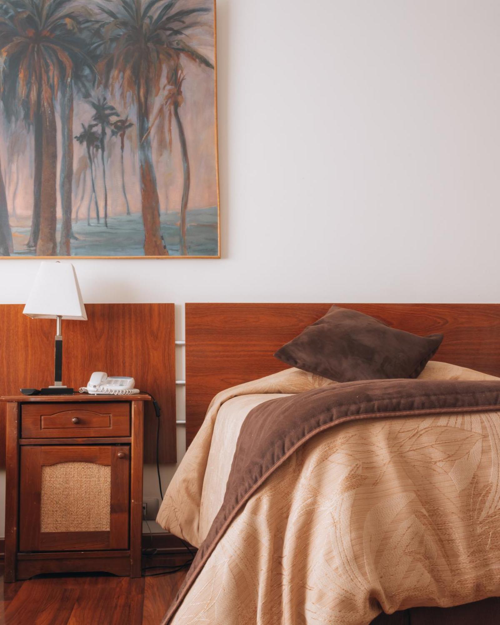 Hotel Diego De Velazquez Santiago Eksteriør bilde