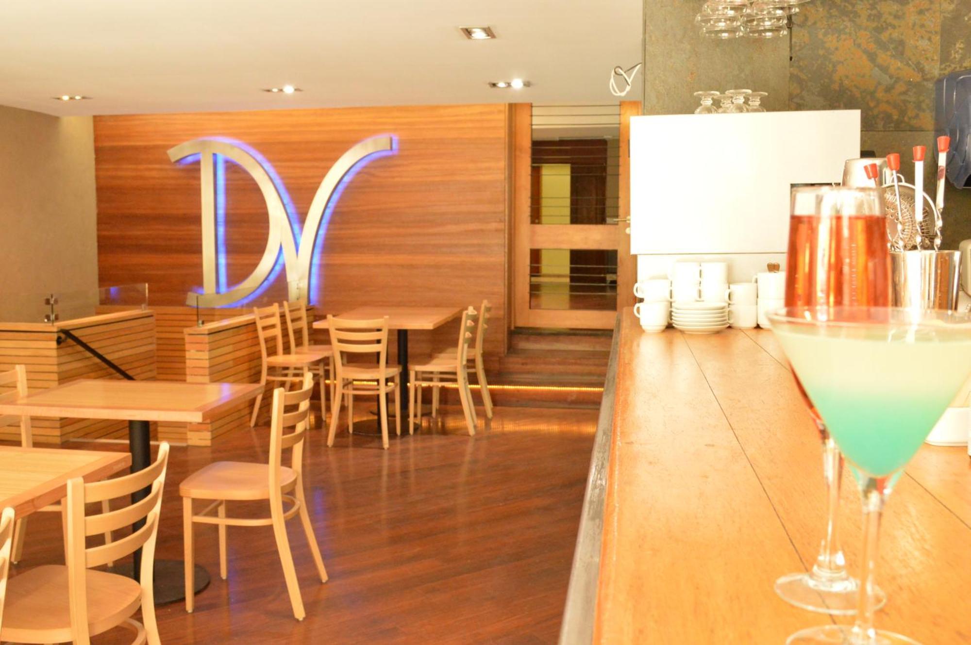 Hotel Diego De Velazquez Santiago Eksteriør bilde